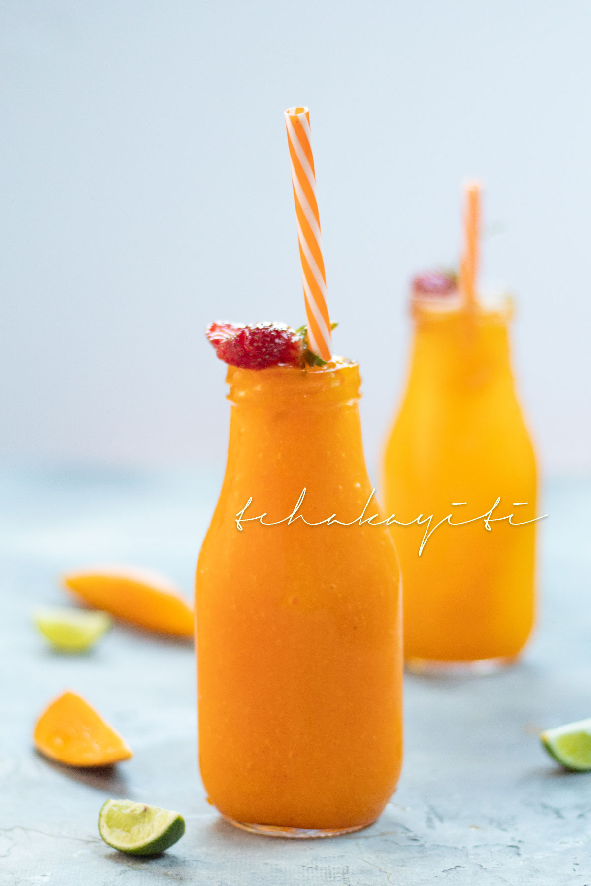 This frozen mango smoothie is the perfect start to your day during the summer. | tchakayiti.com