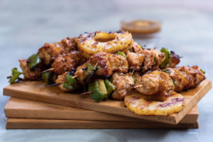 These ginger pineapple chicken kabobs are amazingly easy to make. There's some ginger and habanero pepper added to kick things up a notch. | tchakayiti.com
