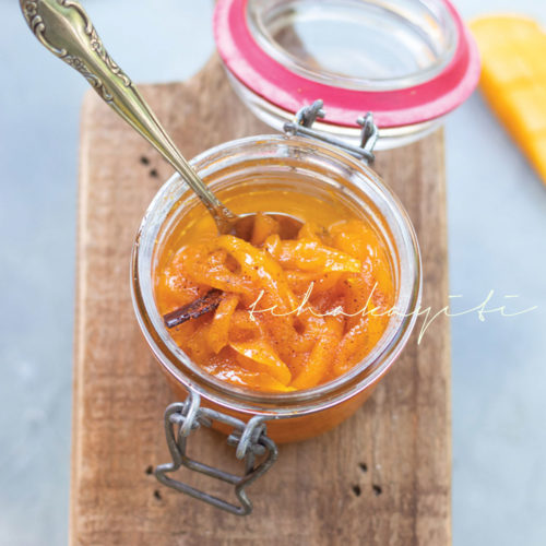 This spicy mango chutney is enhanced with a hint of cayenne and a lot of cinnamon. Pairs well with crackers or even pancakes. | tchakayiti.com